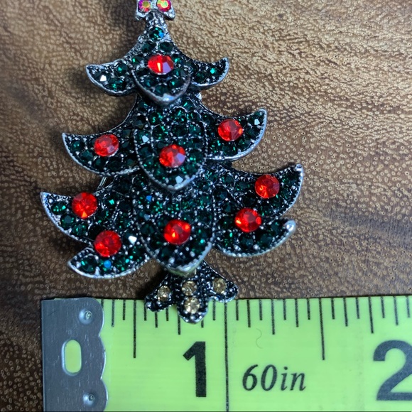 Christmas Tree Pin, NWOT, Beautiful Rhinestones & Crystals Covering aSilver Base - Picture 6 of 7